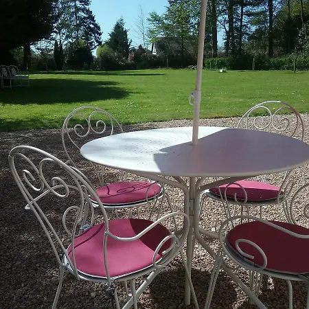 B&B Lisieux Country House